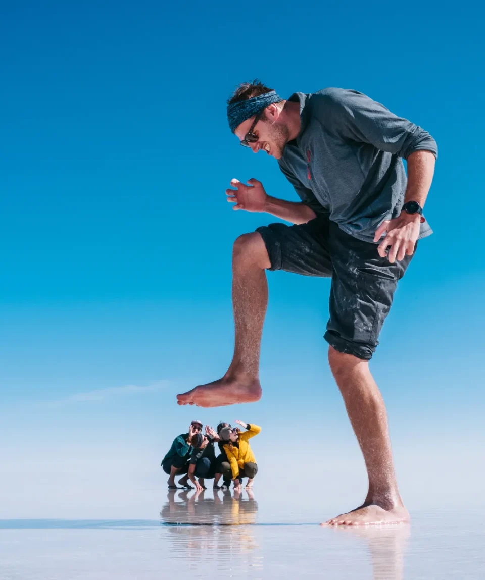 Uyuni-Salt-Flat-Perspective-Photography-Dry-Season-Bolivia